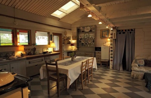 Mouzay Ski Chalet | Pretty wooden house near Loches, Touraine, near the Chateaux of the Loire Valley