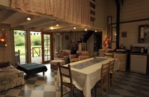 Mouzay Ski Chalet | Pretty wooden house near Loches, Touraine, near the Chateaux of the Loire Valley