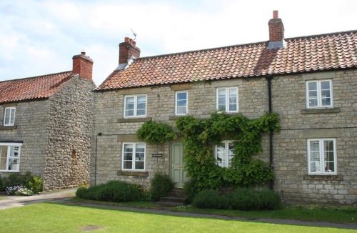 Harome House | Pretty Yorkshire Stone Cottage Harome