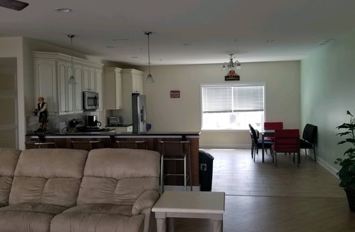 North Wildwood Condo | PRICE REDUCED Beautiful 3 Bedroom, 21/2 Bath Condo,walking distance to the beach