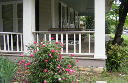 Glen Rose Bed & Breakfast | PriceHouseInn