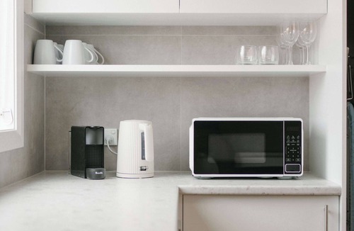 Merewether Apartment | Prickly Pear Stays in Merewether - Ranclaud St, 1-bedroom