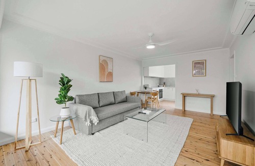 Merewether Apartment | Prickly Pear Stays in Merewether - Ranclaud St, 1-bedroom