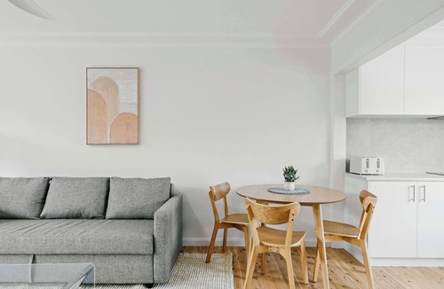 Merewether Apartment | Prickly Pear Stays in Merewether - Ranclaud St, 1-bedroom