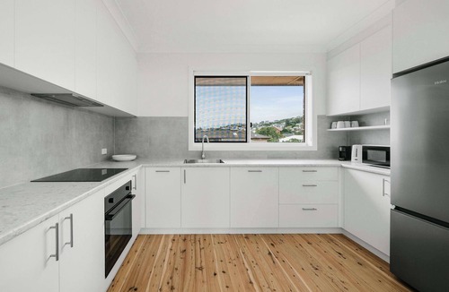 Merewether Apartment | Prickly Pear Stays in Merewether - Ranclaud St, 1-bedroom