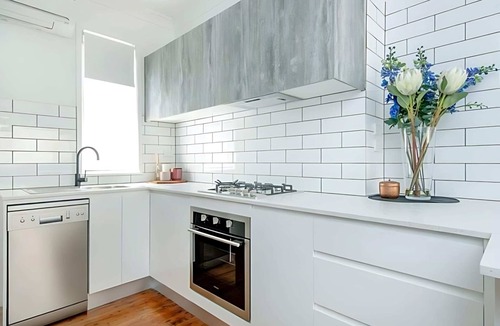 Adamstown Apartment | Prickly Pear Stays in Adamstown, 2-br