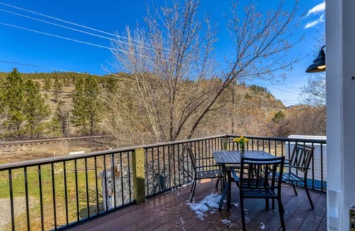 Wolf Creek House | Prickly Pear Studio Wolf Creek