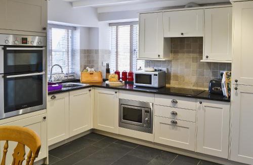 Boscundle House | Prideaux Farmhouse