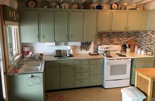 Priest River House | Priest Lake BEACHFRONT with 2-slip dock