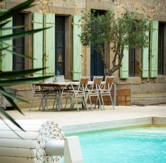 Floure Bed & Breakfast | Prieuré Saint-Louis Maison d'Hôtes