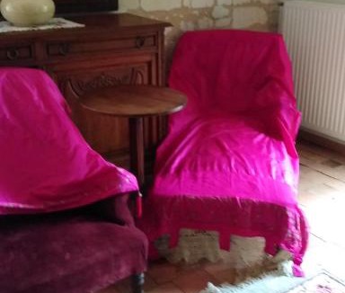 Courchamps Apartment | prieure le compostelle gite la renaissance