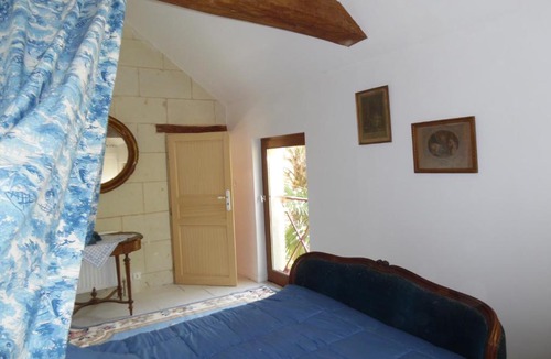 Courchamps Apartment | prieure le compostelle gite la renaissance