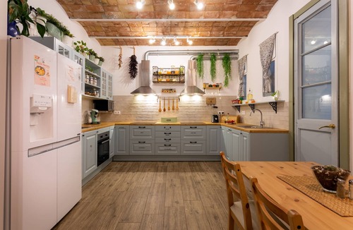 Dreta de l'Eixample Hostel | Primavera Hostel