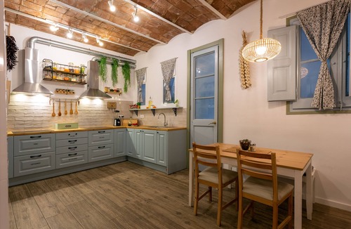 Dreta de l'Eixample Hostel | Primavera Hostel