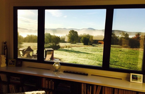 Lac-Brome House | Primavesi Estate · Alpine Oasis: Scenic Trails & Unrivaled Views