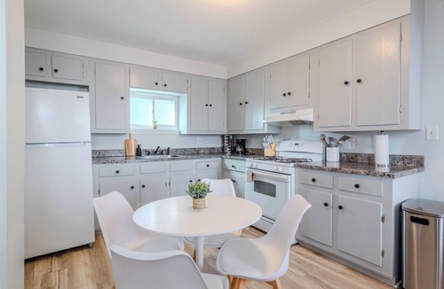 East Somerville Apartment | Prime 2BR Near Tufts & Downtown Boston