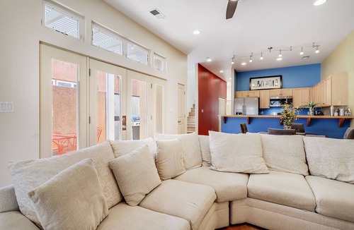Barelas House | Prime Downtown location, steps to zoo, grocery, Century Rio 14, restaurants