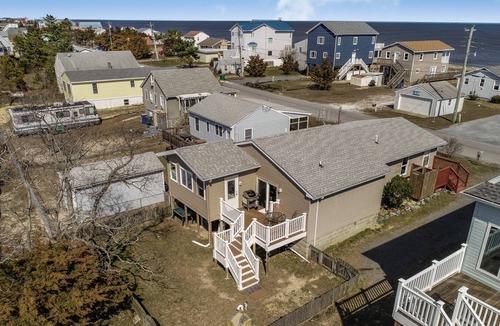 Prime Hook Beach House | Prime Hook Preserve Sunsets Walk to Beach