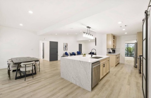 Woodlake - Briar Meadow House | Prime Houston Getaway w/Pool – Near Downtown