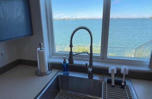 Moses Lake Condo | Prime Lakefront on Moses Laken