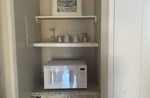 North Carolina Coast Apartment | Prime Location 1 Bedroom 1 Bath!