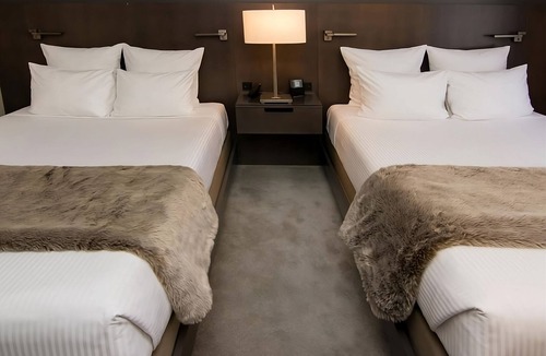 Downtown Portland House | Prime location! 4 Comfortable Units, Pet-Friendly, Near Portland Art Museum