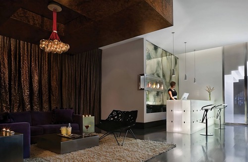 Gaslamp Quarter Hotel | Prime Location! 4 Relaxing Units Near SeaWorld! Onsite Parking and Pool!