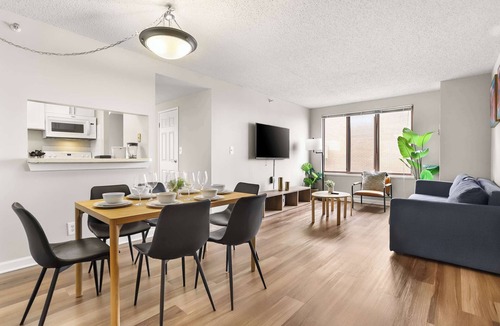 Crystal City Apartment | Prime Location | Apartment Steps from Metro