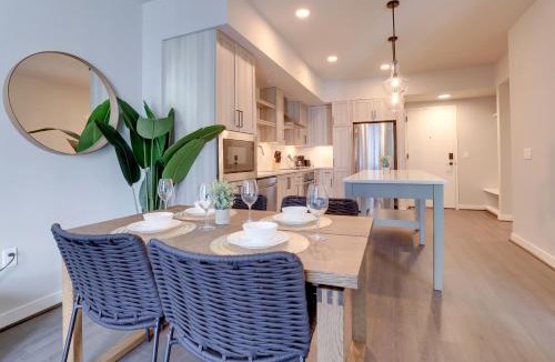 Clarendon Apartment | Prime Location Apt W Gym