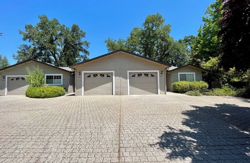 Murphys House | Prime Location, Downtown Murphys