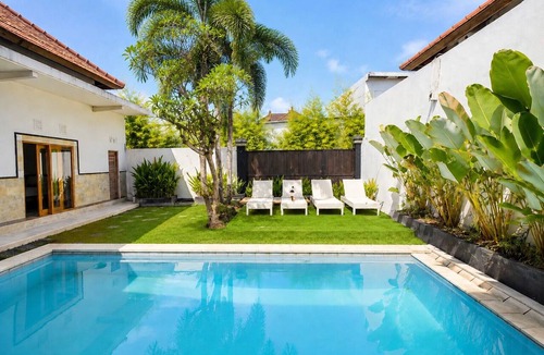 Petitenget Villa | Prime location just walking distance to the Boutique shop, Restaurant , Bar