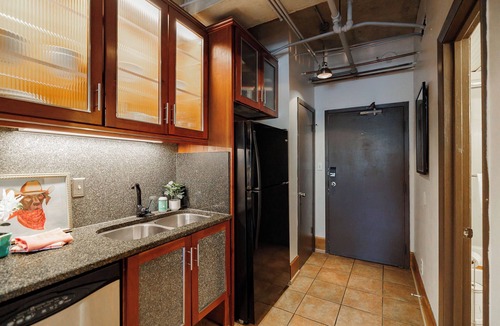 Athens Condo | Prime Location - Modern Studio - Walk Downtown Athens