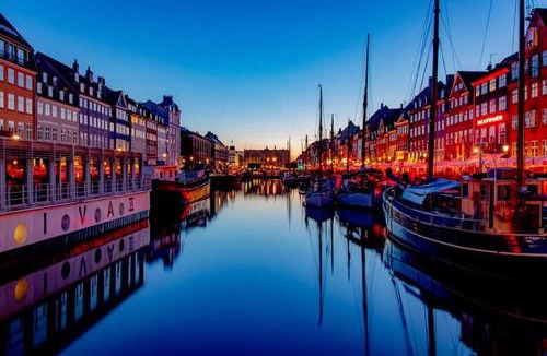 Copenhagen City Centre Apartment | Prime Location - Near Nyhavn & Tivoli Gardens
