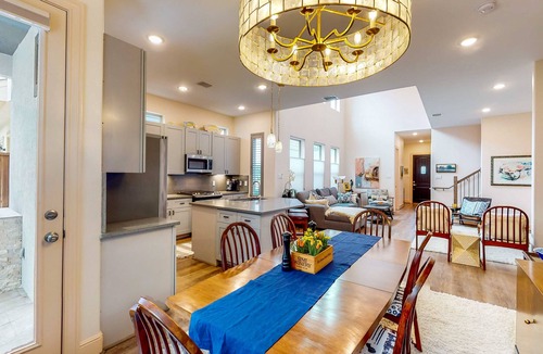 Grogan's Mill House | Prime Location - Pool Access - Full Kitchen - W/D