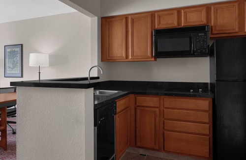 Downtown Hotel | Prime Location! Room with Full Kitchen! Pets Allowed, Free Parking!