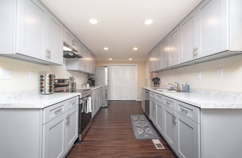 Kathleen House | Prime Location | Spacious 4BR Between WR & Perry
