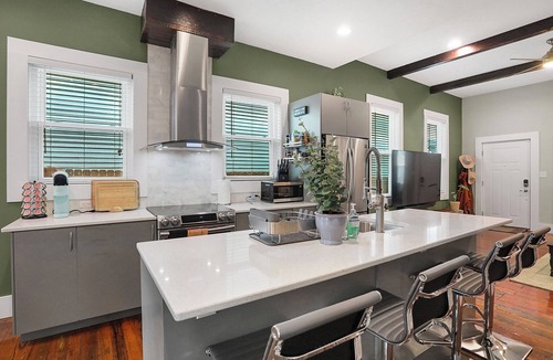 Indianapolis House | Prime location very close to downtown!