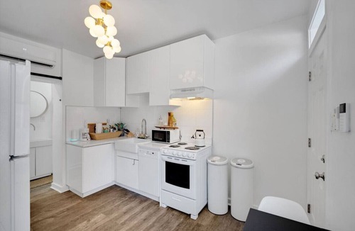 Center City House | Prime Location with a Walk Score 100