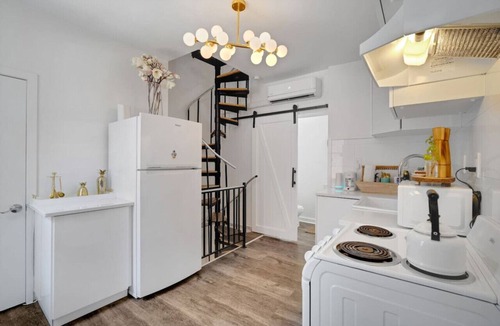 Center City House | Prime Location with a Walk Score 100