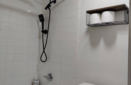 Far North Dallas Condo | Prime North Dallas Location, Gated Entire 1BR/1BA, Corporate & Extended stay