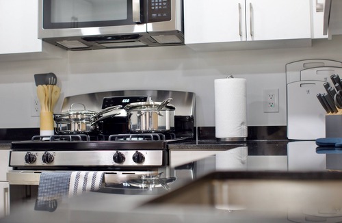 Pentagon City Apartment | Prime NOVA- Pentagon City-1.5 Mi to DCA+DC