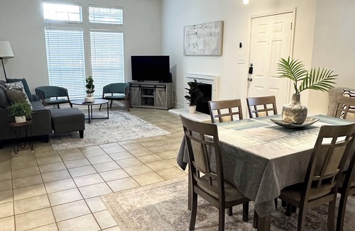 Sonesta West House | Prime NW Austin TX near Domain, Apple, Oracle, high tech corridor upgraded home!