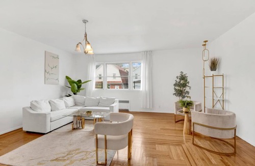 Southeast Yonkers House | Prime NY Luxury Getaway King Bed + Easy Parking