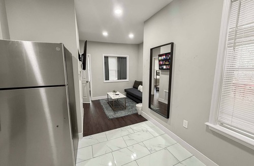 Southwark Apartment | Prime Philly 2BR Apt | 4 Cozy Beds | Central Location