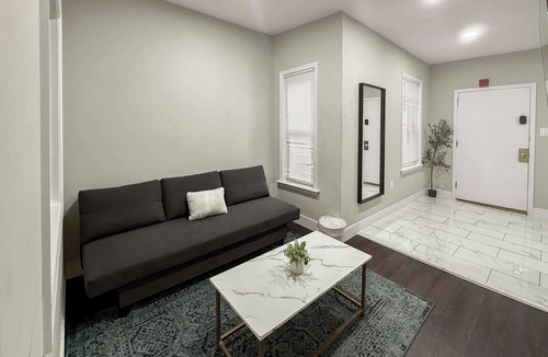 Southwark Apartment | Prime Philly 2BR Apt | 4 Cozy Beds | Central Location