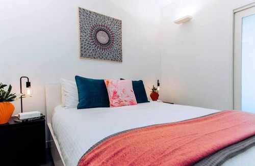 Windsor Apartment | Prime Prahran Property with Parking