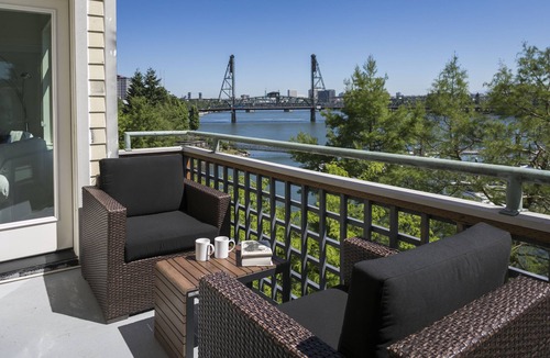 Downtown Portland Condo | Prime River View: spacious, light-filled top floor corner unit downtown