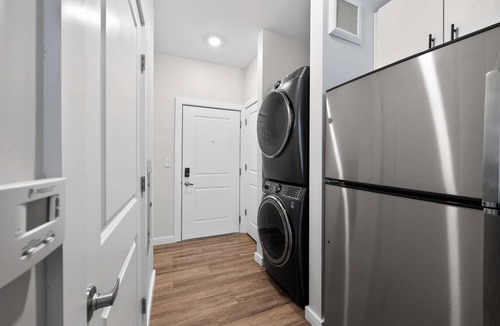 CUF Apartment | Prime Spot Near UC with Work Desk, Balcony & Clubhouse