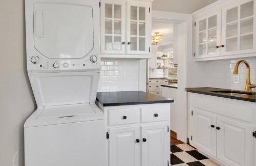 West Hartford House | Prime West Hartford Center- Timeless Charm