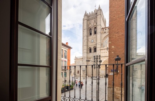Old Town of Avila Apartment | Primis - CatedralHomes